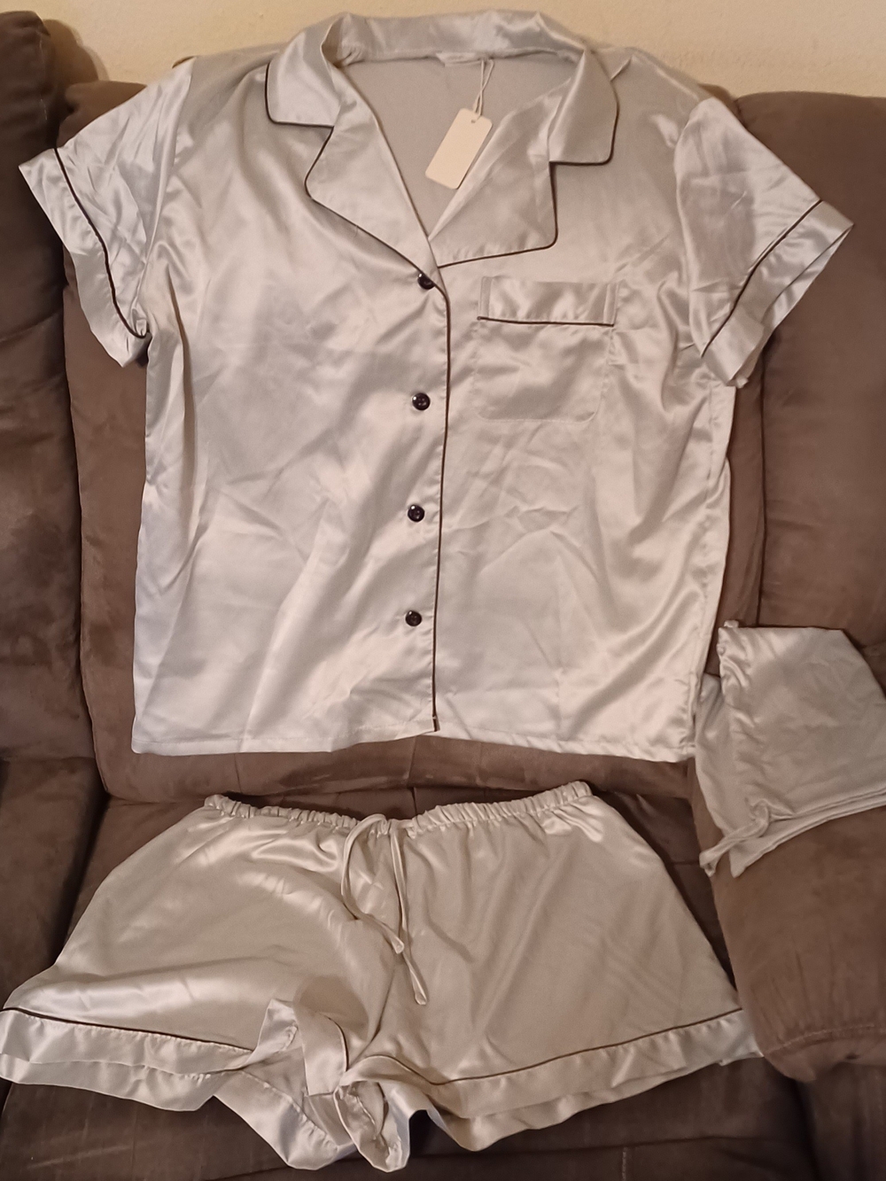 Short Sleeve Pajama Set in Light Silver